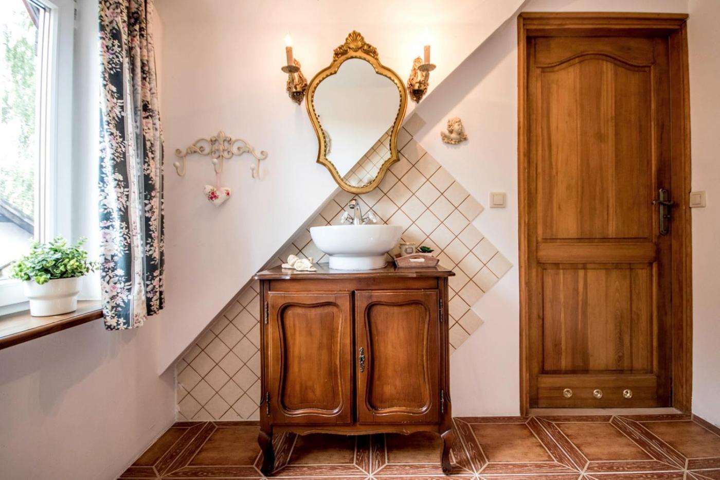 Dom Pod Skrzydlami Bed & Breakfast Gawliki Wielkie Dış mekan fotoğraf